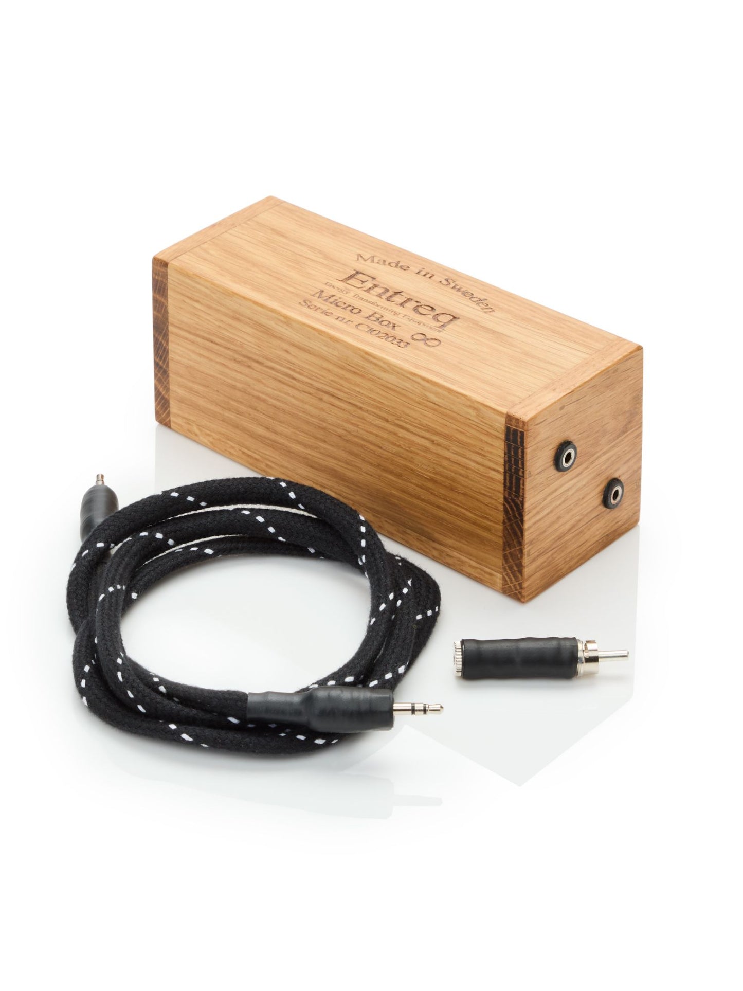 Entreq Micro Kit Tungsten ground box in oak finish with 3.5mm jack cable