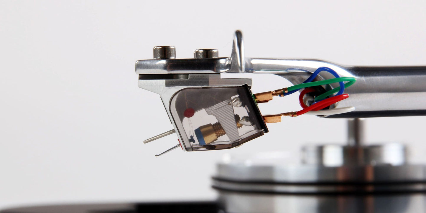 mounted on tonearm Rega Apheta 3 | Moving Coil Cartridge