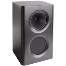 Procella P5 Black and White