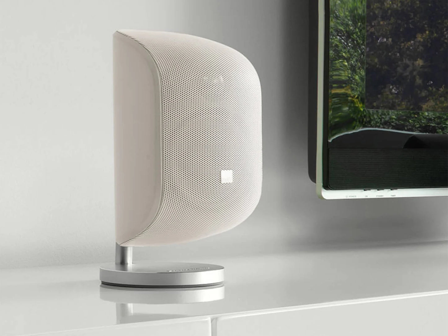 Bowers & Wilkins M1 Speaker