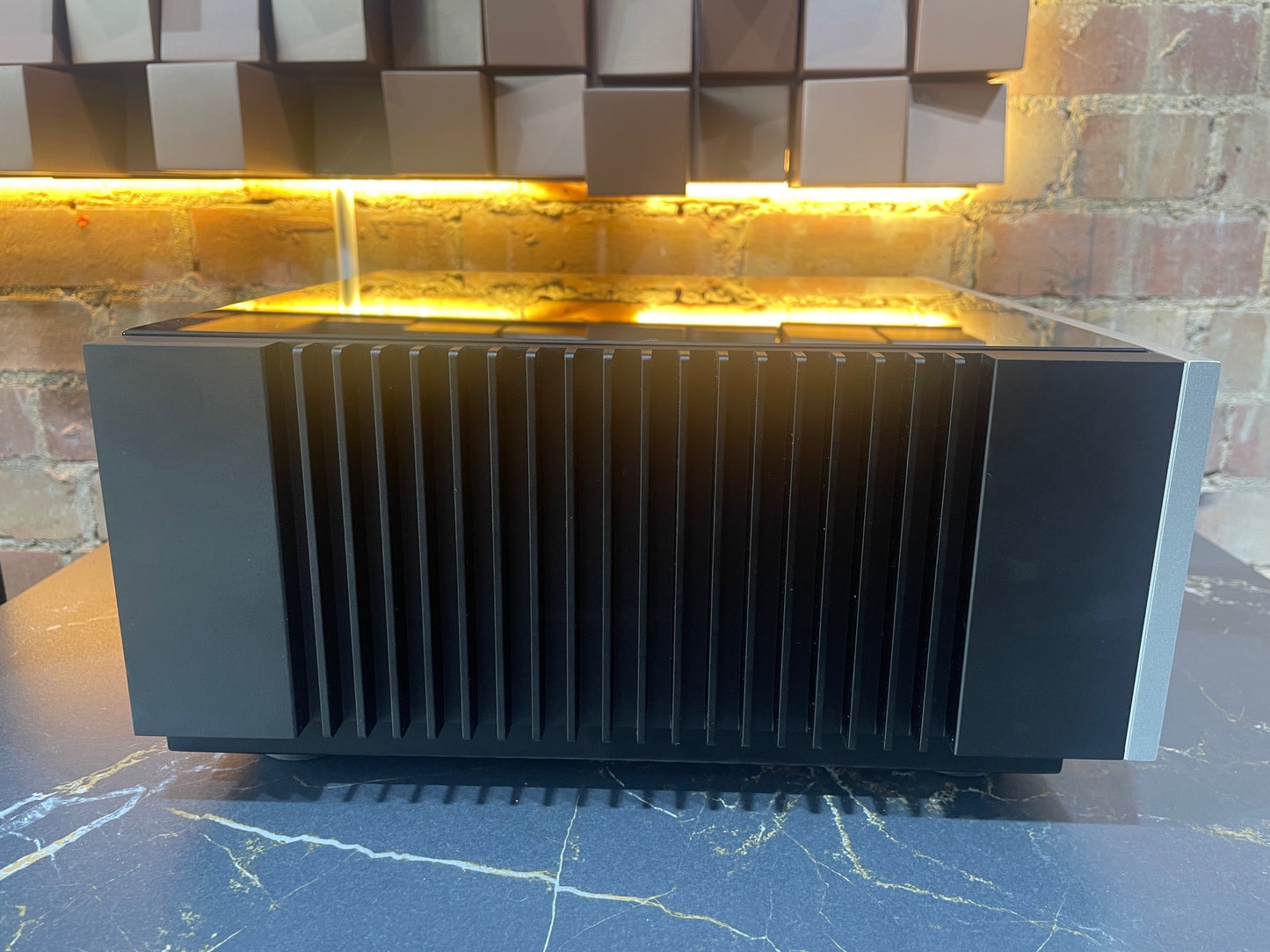 Quad Artera Stereo Power Amplifier - Clearance Sale (Silver)