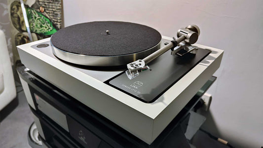 Linn LP12-50 turntable finished in white