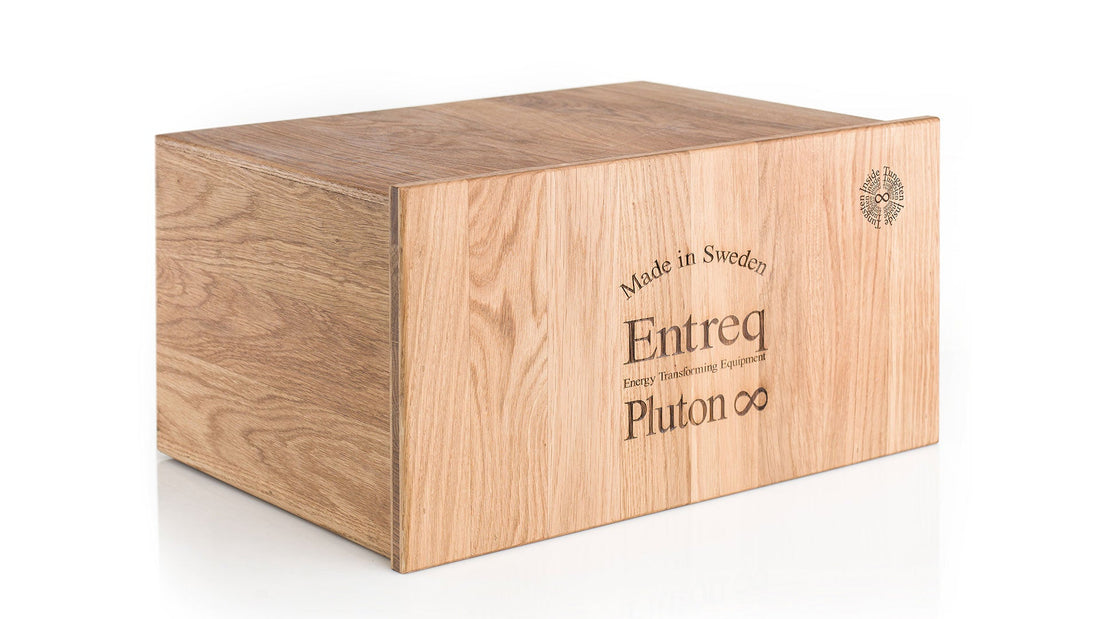 Entreq Plutron front view