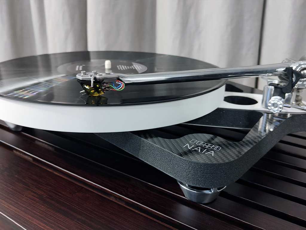 Rega Naia Turntable