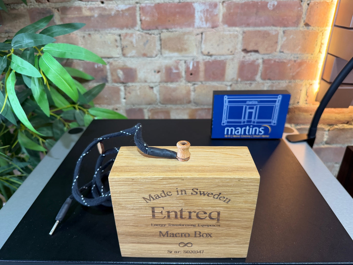 Entreq Macro Ground Box | Ex-Demo | 1.1M Cable & RCA Adaptor