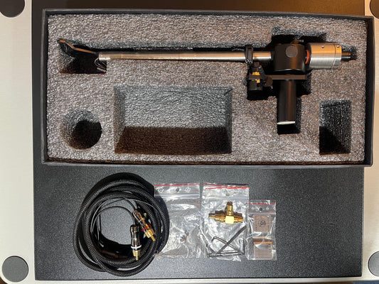 ex-demonstration Gold Note B-7 Ceramic tonearm in box jpg