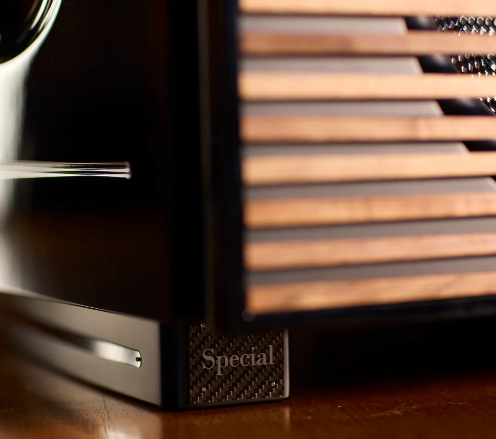 REL Carbon Special Black Label
