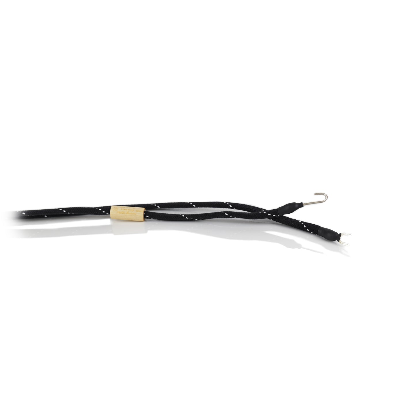 Entreq Eartha Revelation Ground Cable in natural finish with hook connector