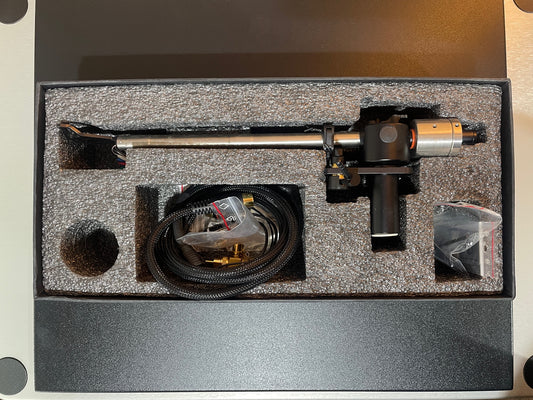 CLEARANCE SALE: Gold Note B-7 Ceramic - Flagship Tonearm with Cable | Ex-Demo
