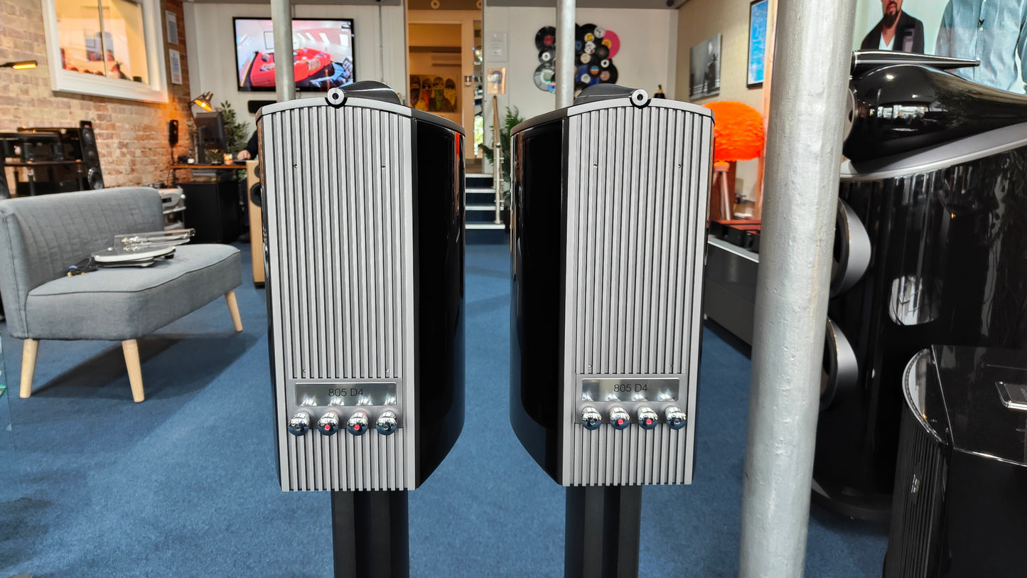 CLEARANCE SALE: Bowers & Wilkins 805 D4 - Standmount Speakers in Black | Ex-Demonstration