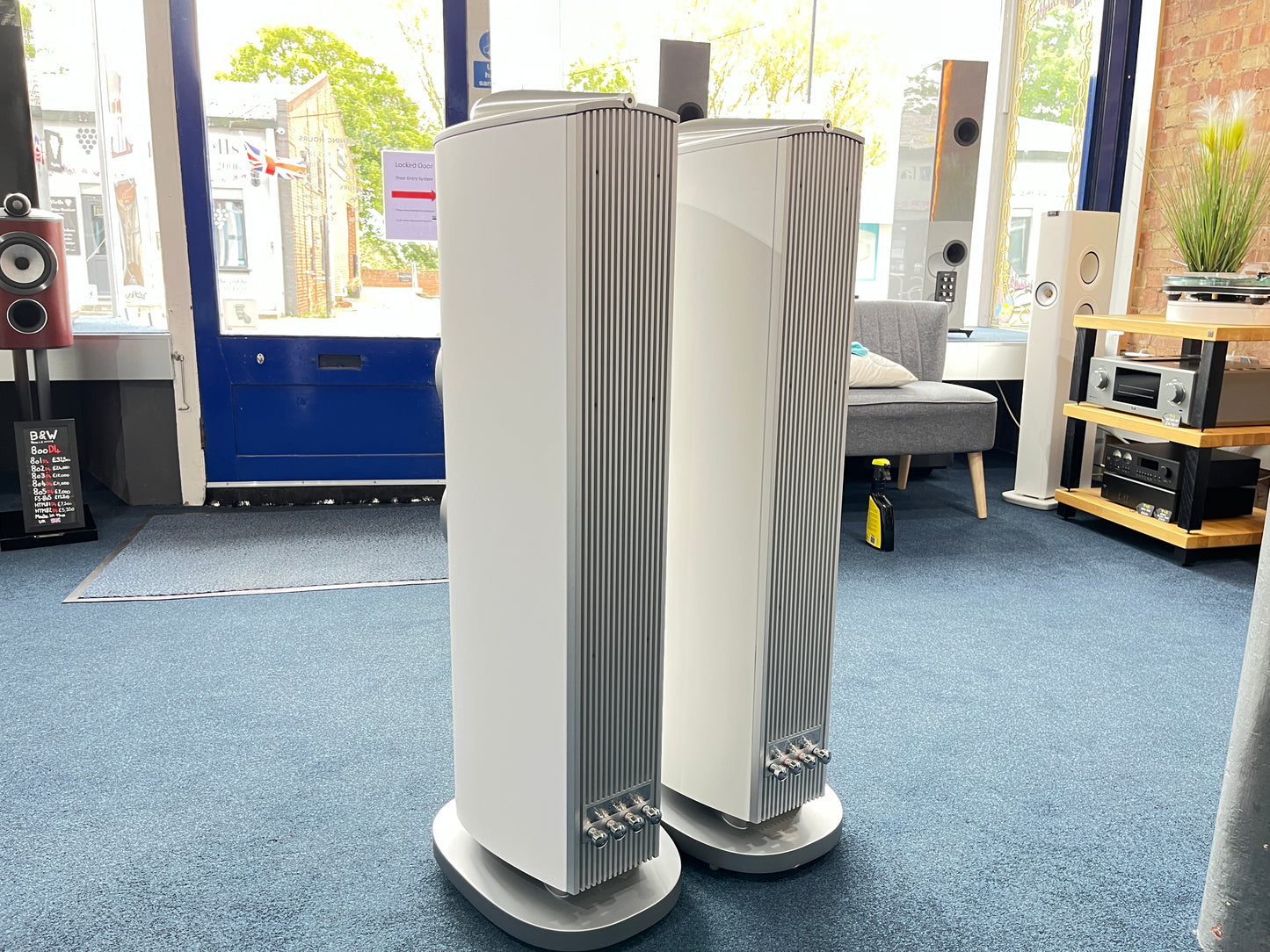 CLEARANCE SALE: Bowers & Wilkins 804 D4 - Floorstanding Speakers | Ex-Demonstration