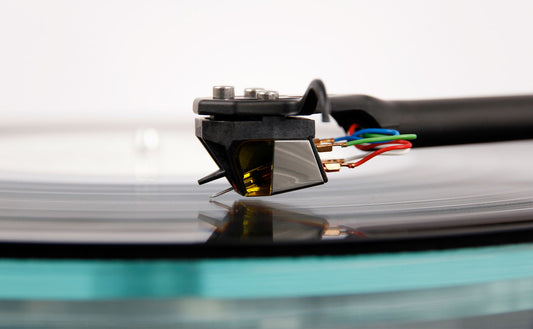 playing on a record player Rega Nd7: Moving Magnet