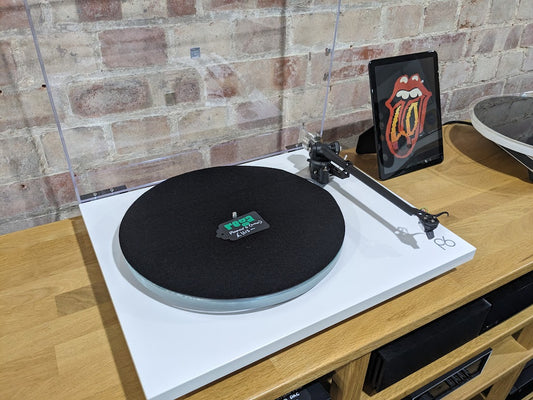 Rega Aya-Elex-Planar stereo system