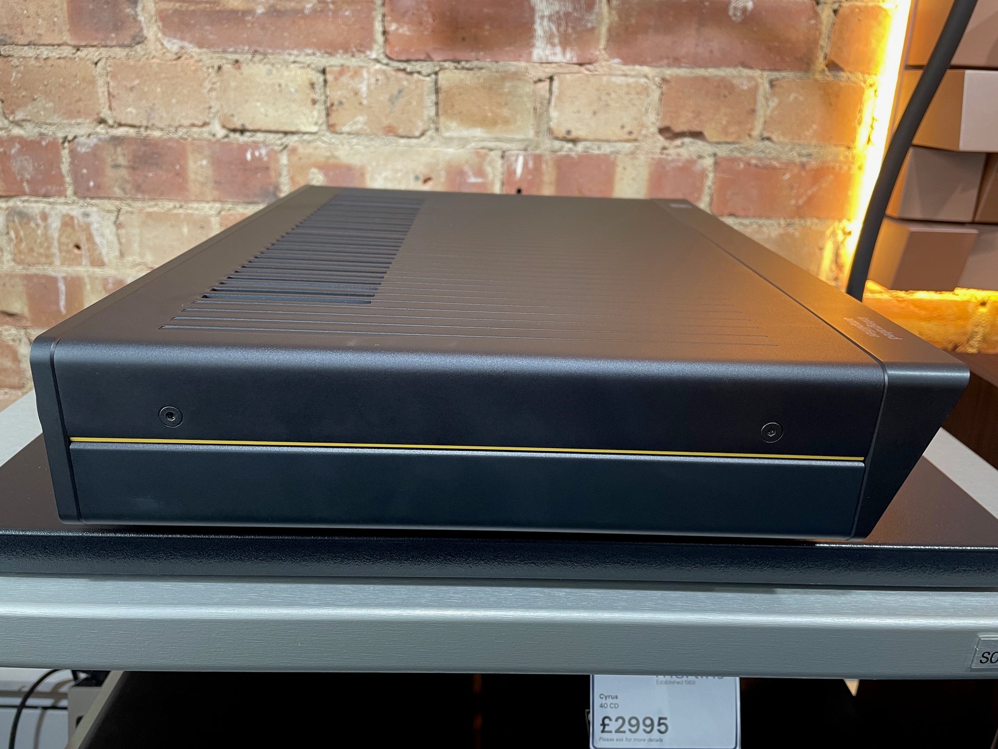 Arcam Radia A5 right side 