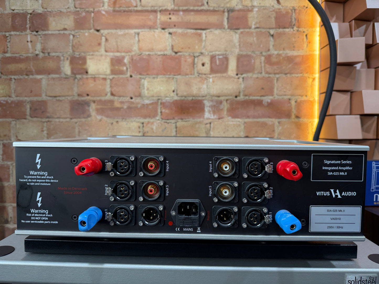 rear view Vitus SIA-025 MK II Integrated Amplifier – Ex-Demo
