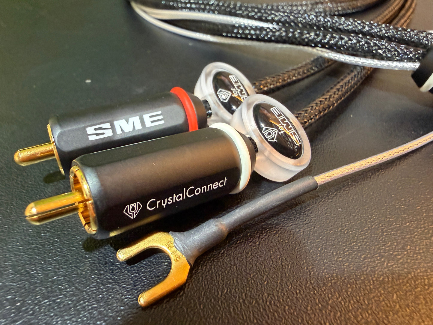 Clearance Sale AVIDHIFI Acutus Classic Chrome including Nexus Tonearm & Reference Ruby Cart Ex-Demo