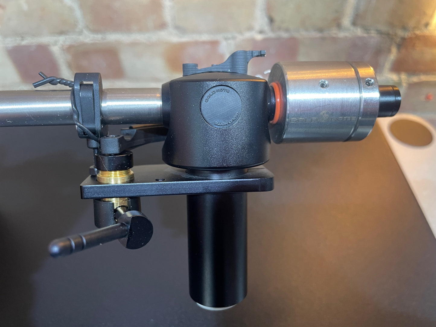 CLEARANCE SALE: Gold Note B-7 Ceramic - Flagship Tonearm with Cable | Ex-Demo