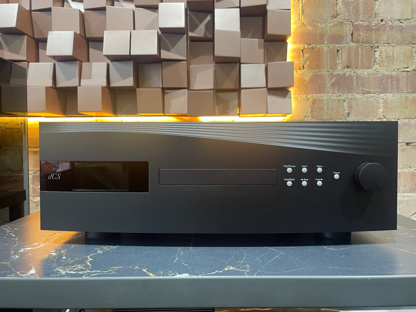 front view dCS Rossini Apex Player - Digital Music Player