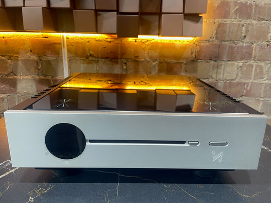 Quad Artera Play Plus - Clearance Sale (Silver)