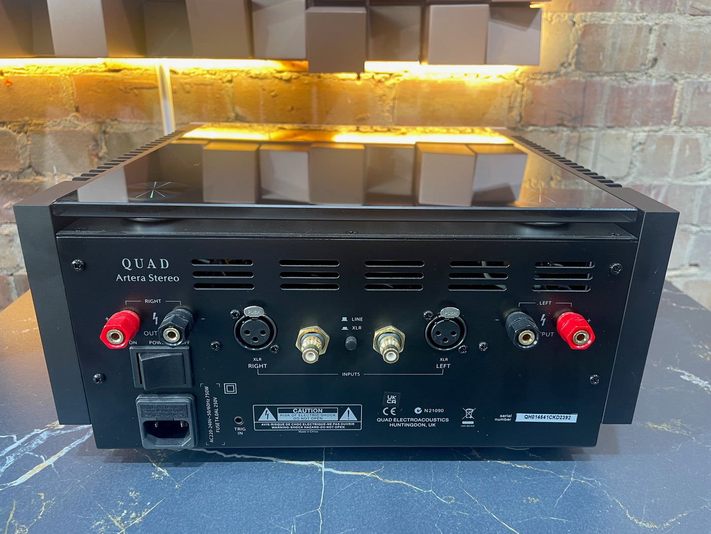 Quad Artera Stereo Power Amplifier - Clearance Sale (Silver)