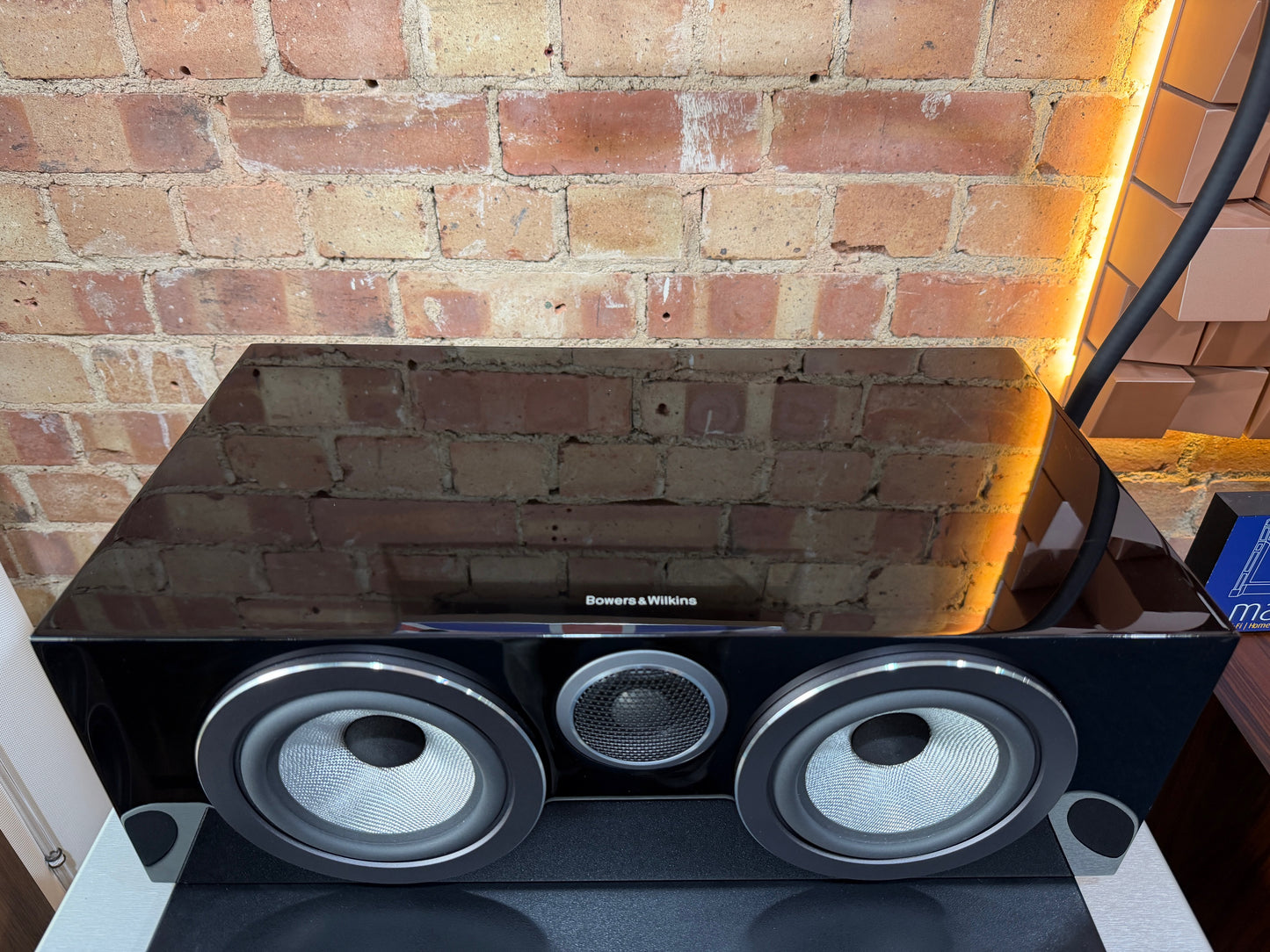 CLEARANCE SALE: Bowers & Wilkins HTM72 S3 Centre Channel Speaker – Black | Ex-Demonstration