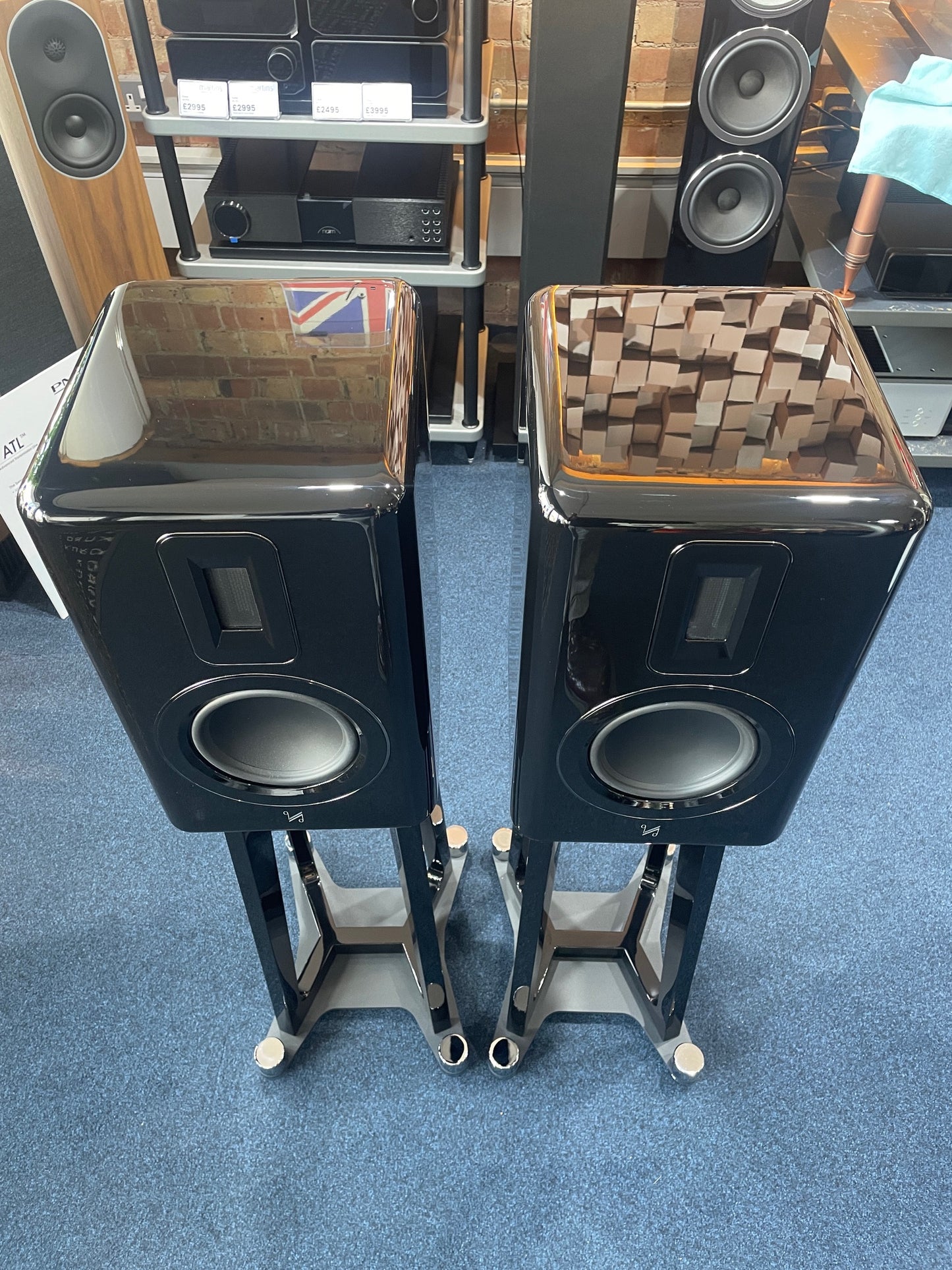 Quad Revela One Standmount Loudspeakers with Stands - Clearance Sale (Gloss Black)