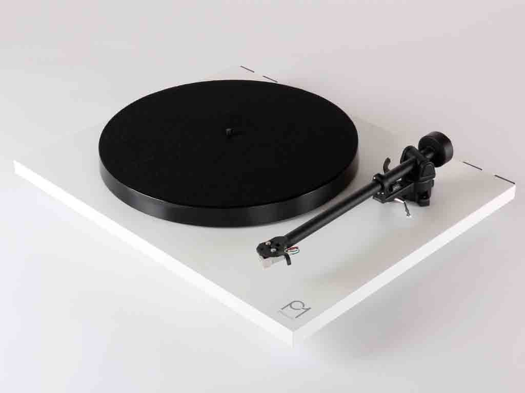 Rega Planar 1 Plus - Martins Hi-Fi